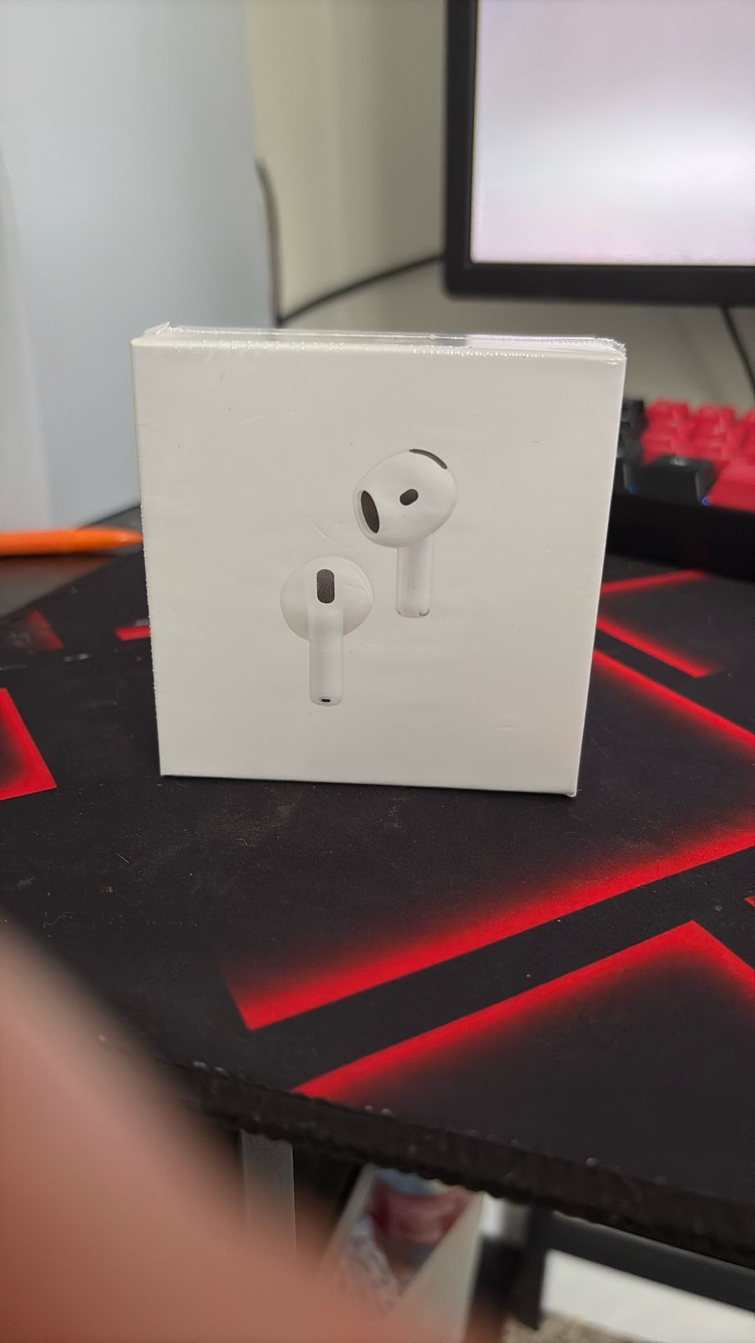 AirPod Gen 4s With Charging Case