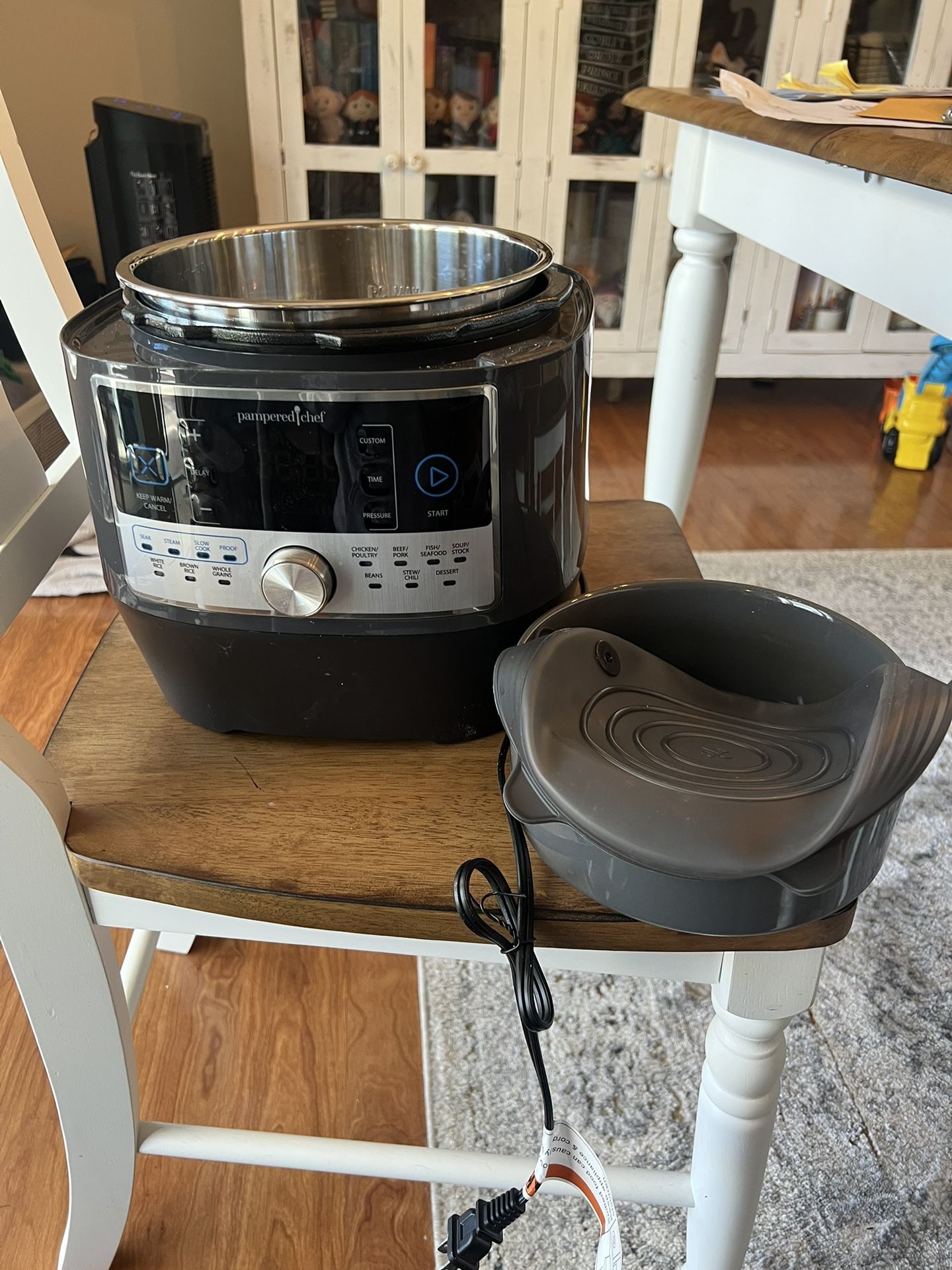 Pampered Chef Pressure Cooker
