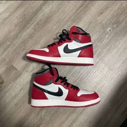 Air Jordan 1 High OG Chicago LF