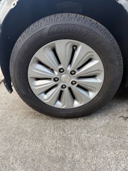 Hyundai OEM 16” Alloy Wheels & Tires Set of 4 – 5x114.3 Bolt Pattern – 205/65R16
