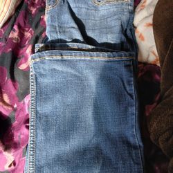 Boot Cut Wrangler Jeans... Size 5/30