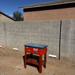 Part washing solvent tank