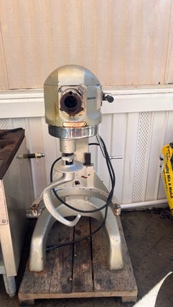 Commercial mixer