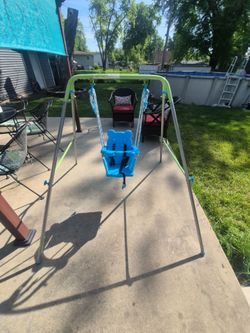 Indoor/outdoor baby swing