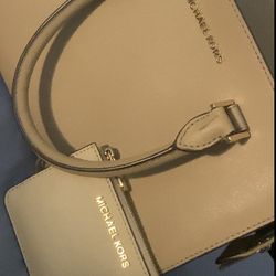 Michael Kors Selma Crossbody Bag (Brand New Never Used)