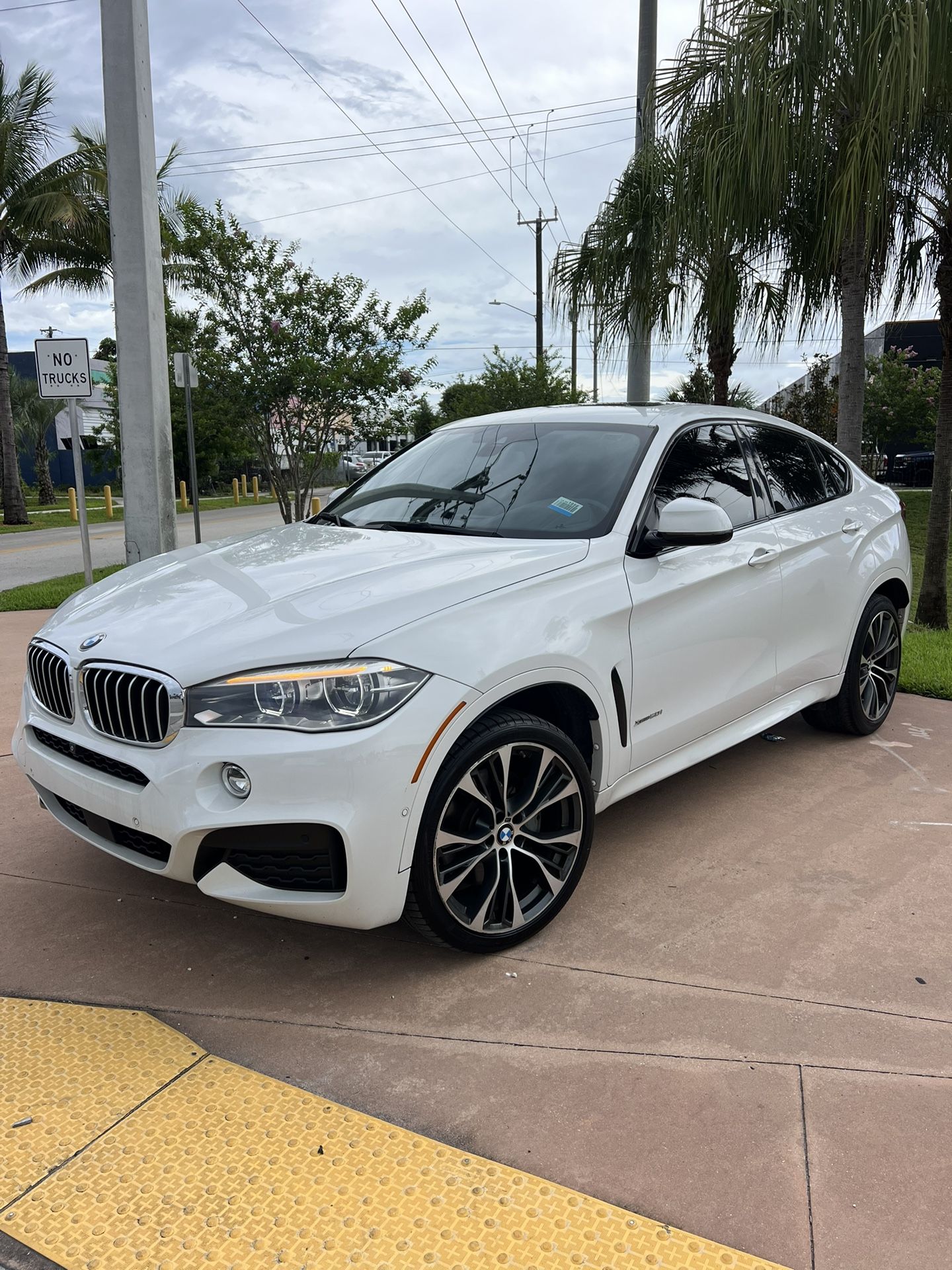 2018 BMW X6