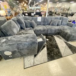 Sectional $1,999