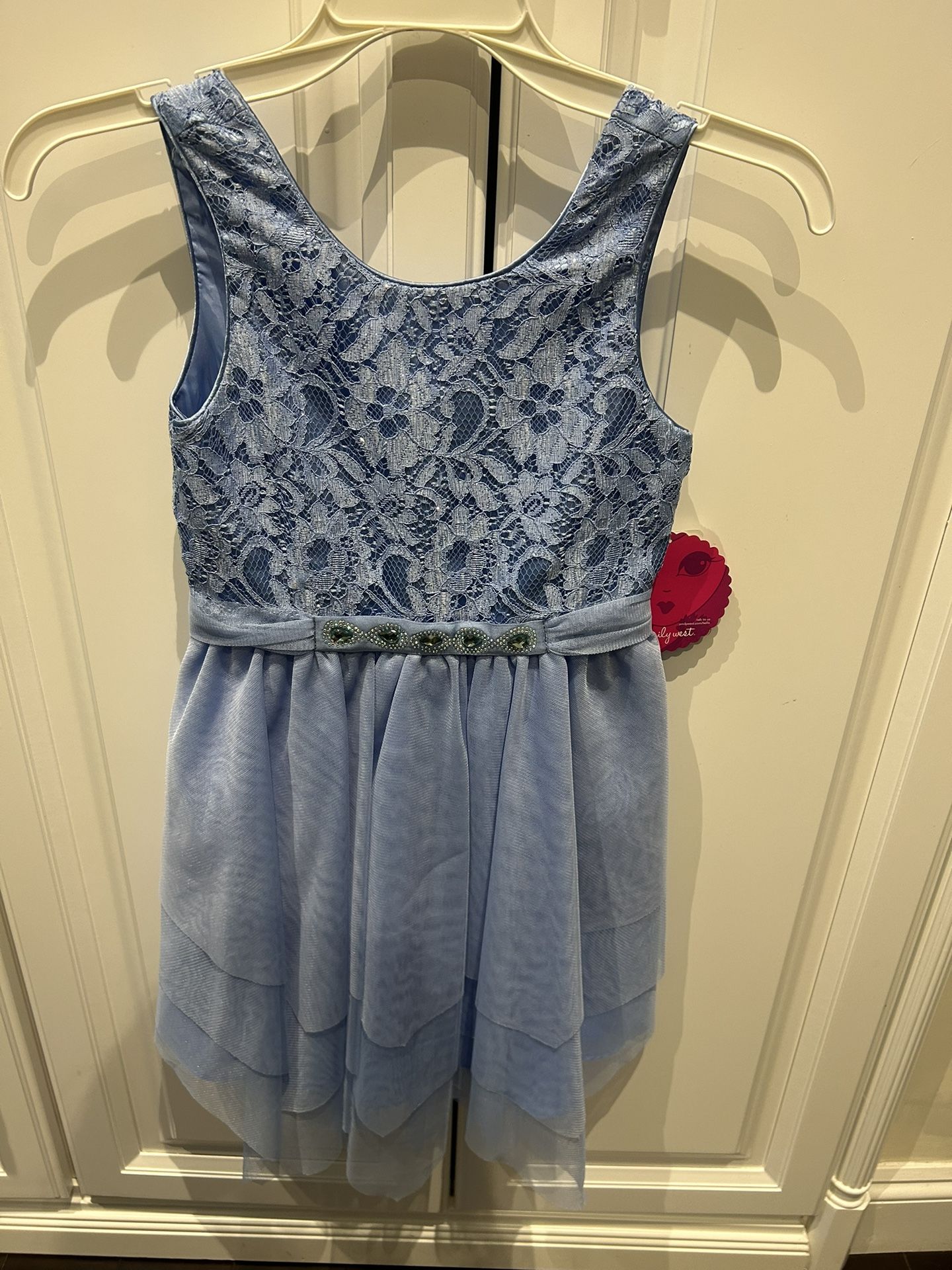 Girl’s dress Periwinkle Blue With Lace. Size 8 NWT