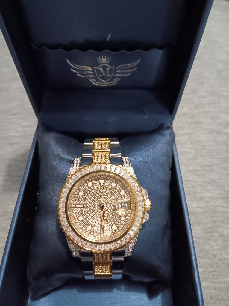 Imperfection) New Hurricane Stainless Steel Watch!!!