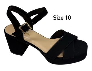New women’s size 10