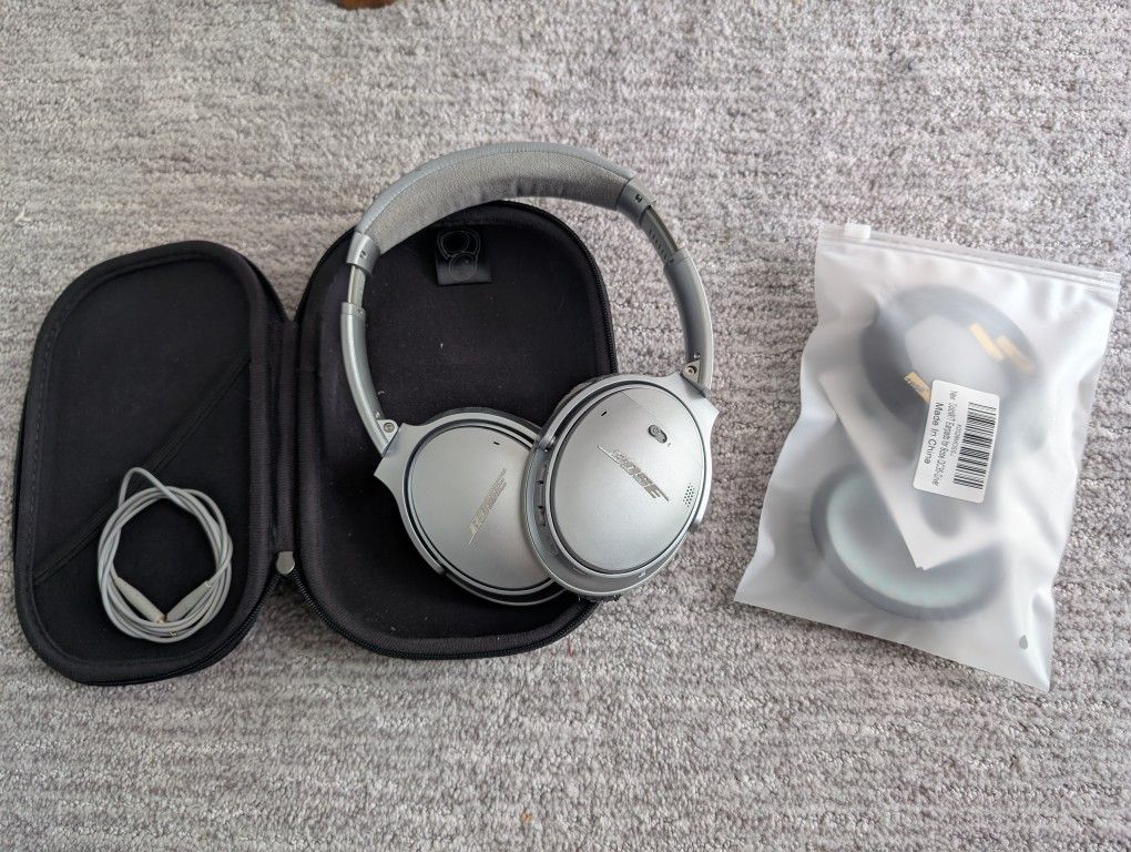Bose QC35 With Replacement Earpad