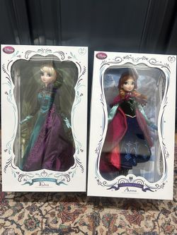 Rare Limited Edition Disney Store Collectible 17” Anna And Elsa Dolls