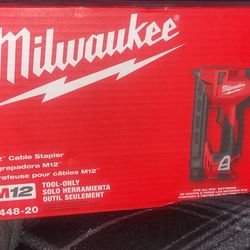 Milwaukee M12 Cable Stapler 