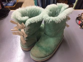 Girls sz 1 mint Uggs Bailey bow boots