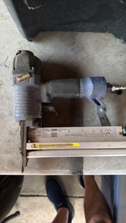 Air gun nailing tool normal use good condition cash pick up only Air gun nailing tool normal use good condition cash pick up only