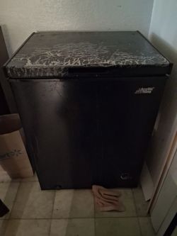 Deep freezer