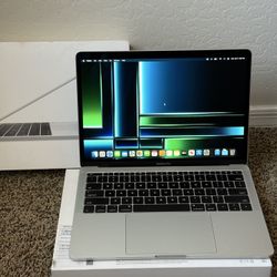 MacBook Pro 13” 2017 256GB SSD