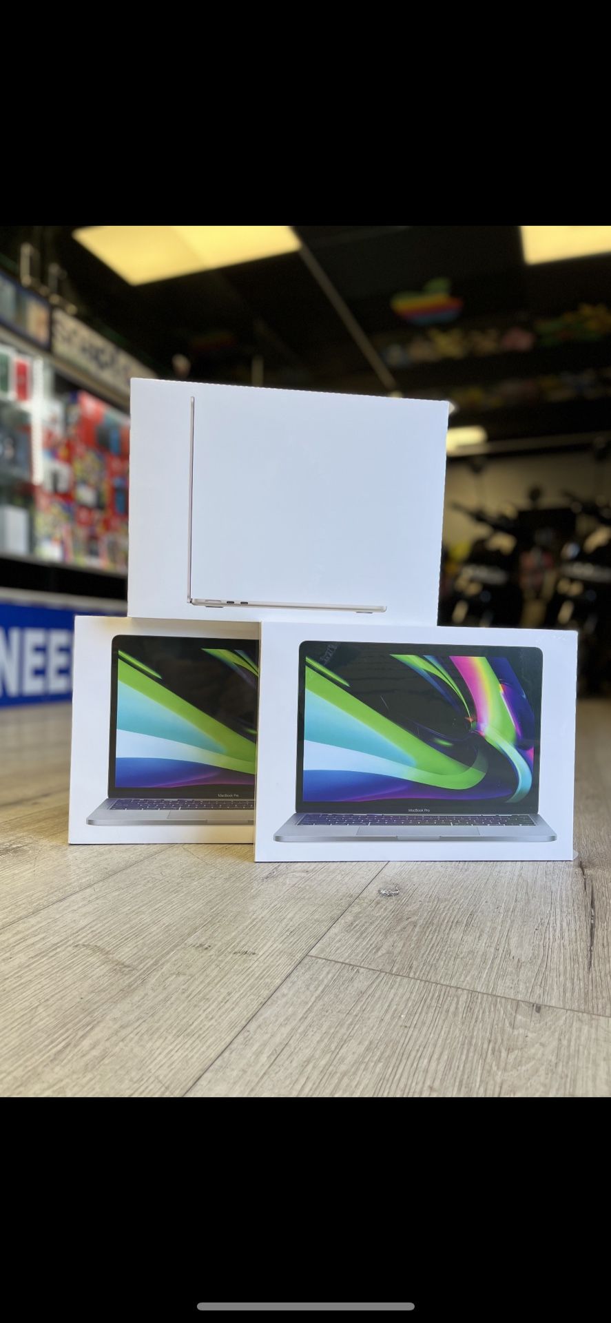 MacBook Pro 13 inch M2 Chip & MacBook Air M2 Chip Available (Latest Model)