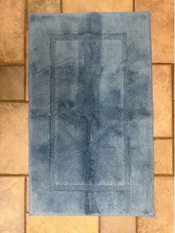Medium Blue Bath Mats