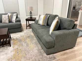 Complete Living Room Furniture Set – Sofa, Loveseat, Chair, Tables, Rug & Lamps