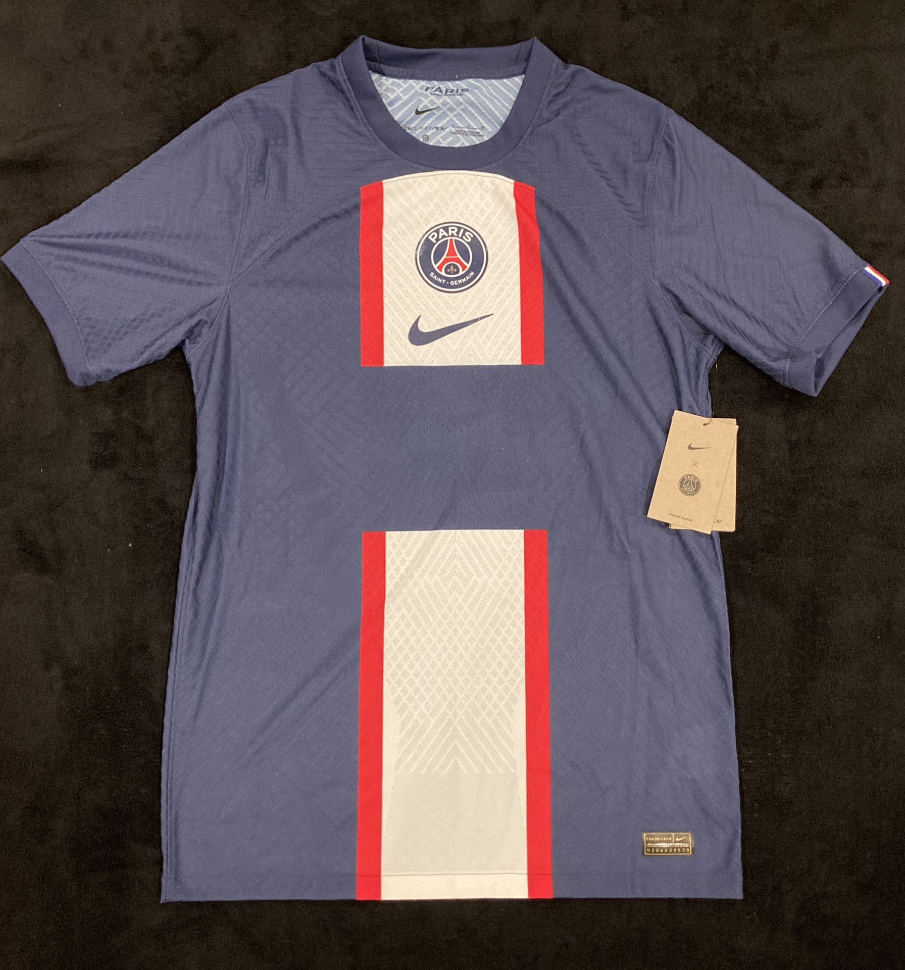 Men’s PSG Nike 2022 Authentic Home Jersey, Size S New With Tags