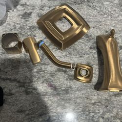 Moen shower Tub Fixture