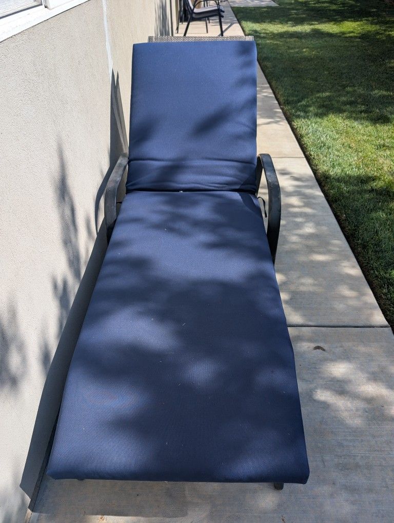 Outdoor Launch Chair