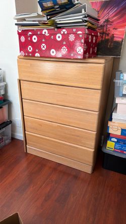 5 drawer wood dresser FREE