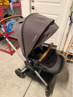 Nuna Triv stroller