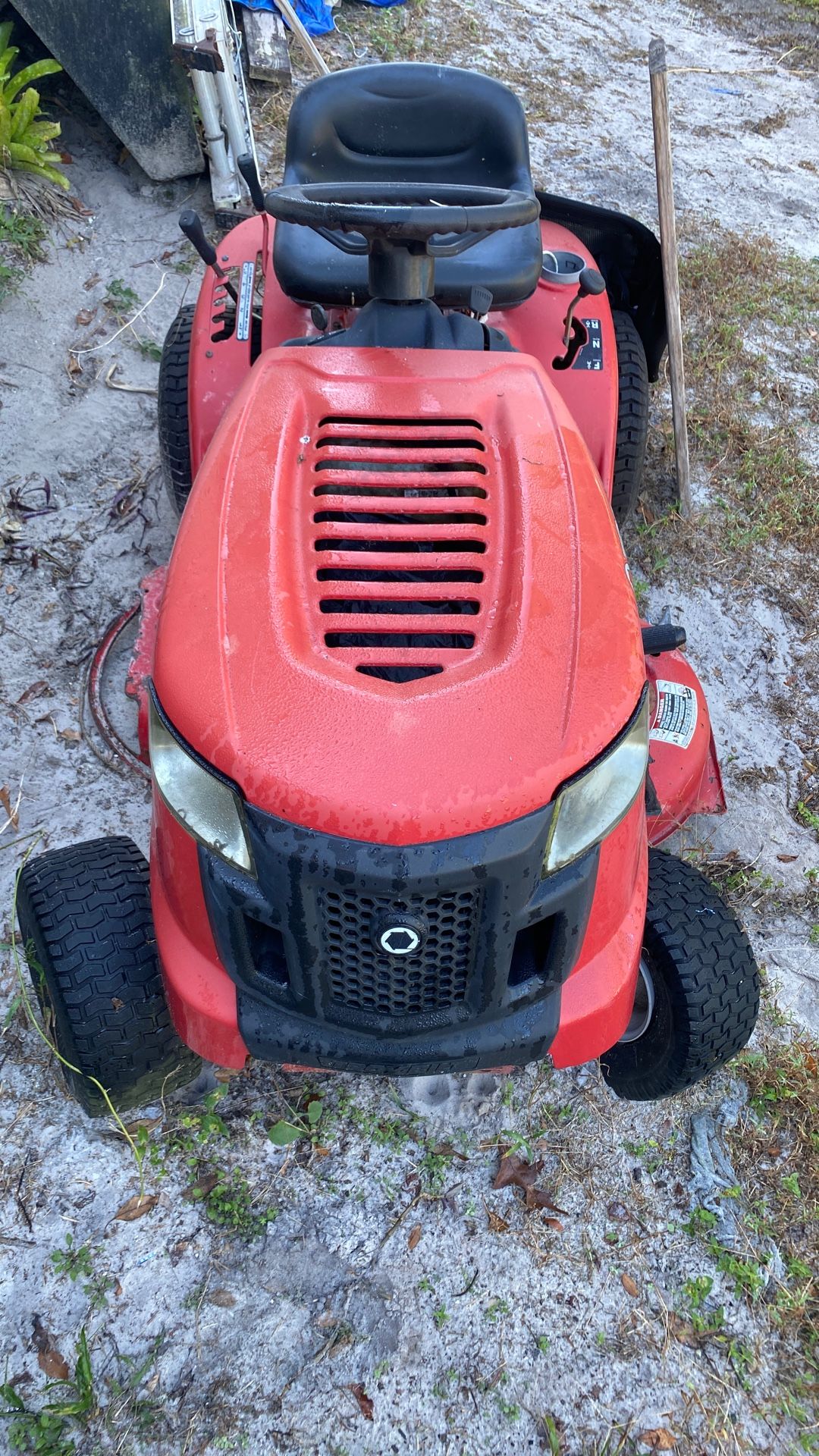 Troy Bilt lawnmower tractor seven speed transmission 17.5 motor the person this thing was running shit in our shop they put positive negative birthda
