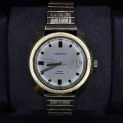 Vintage 1974 Caravelle 17J Mens Manual Wind Gold Toned & Working Wristwatch