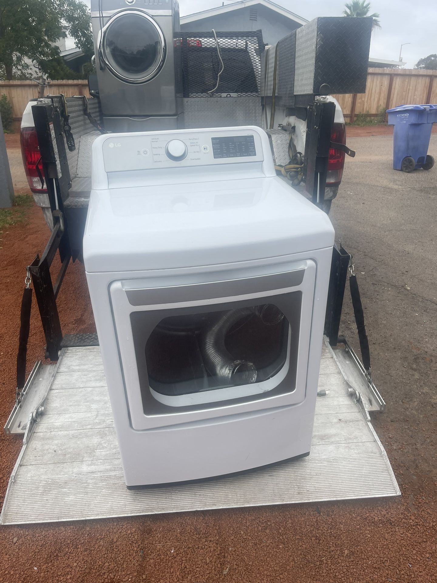 LG Electric Dryer