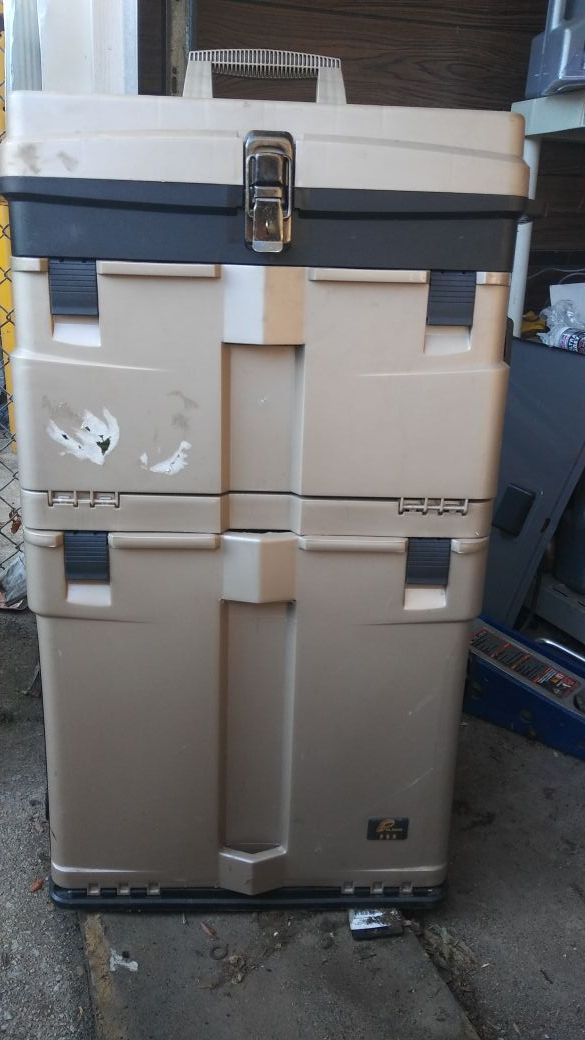 Plano Pro rolling storage workstation