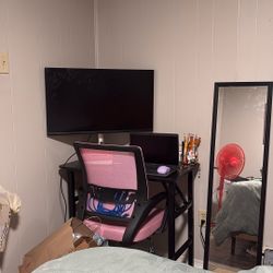 40 Inch Computer monitor