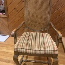 FREE Pedestal Dining room table set With 6 Chairs FREE 