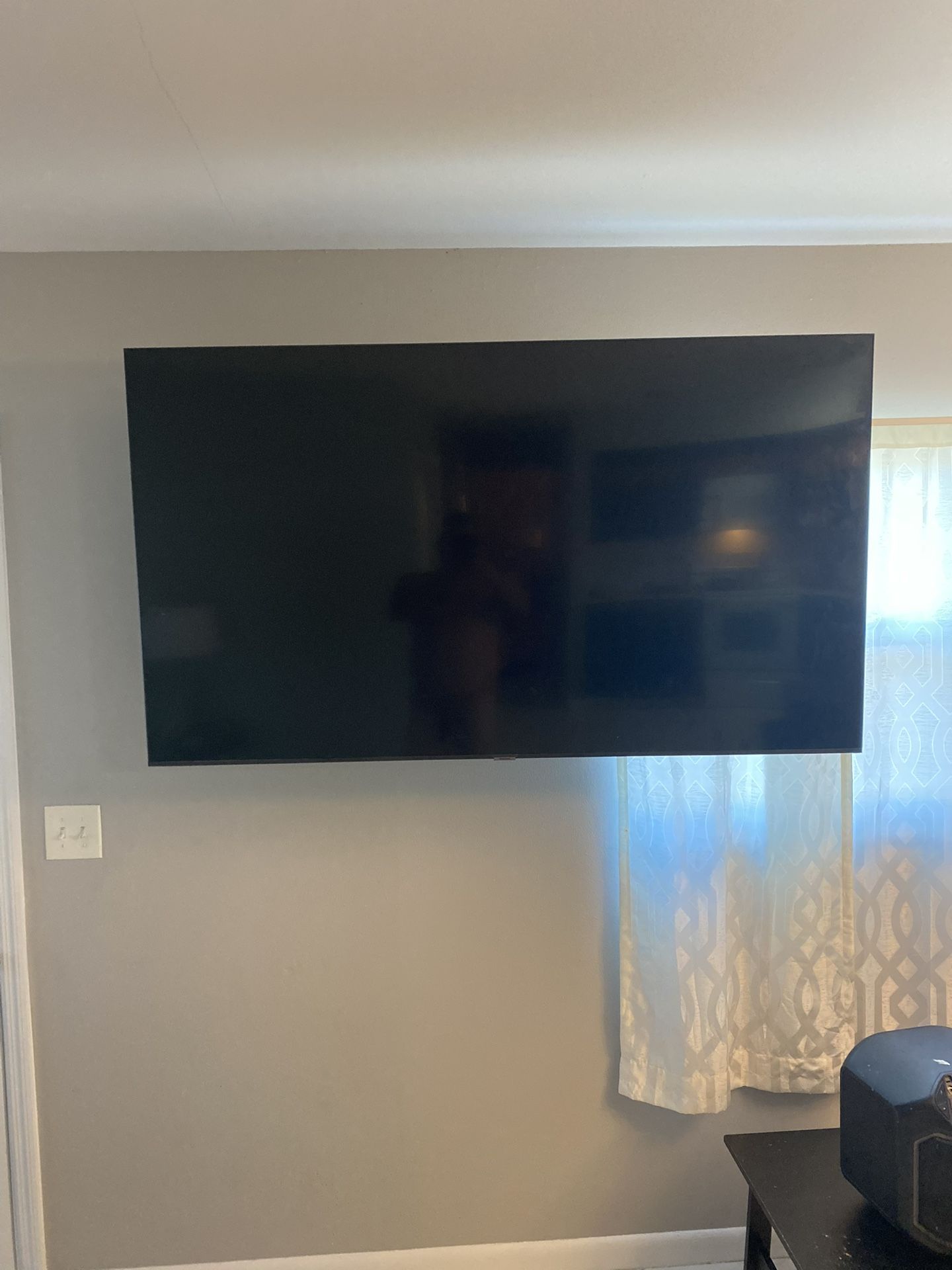 65 Inch Samsung With Mount