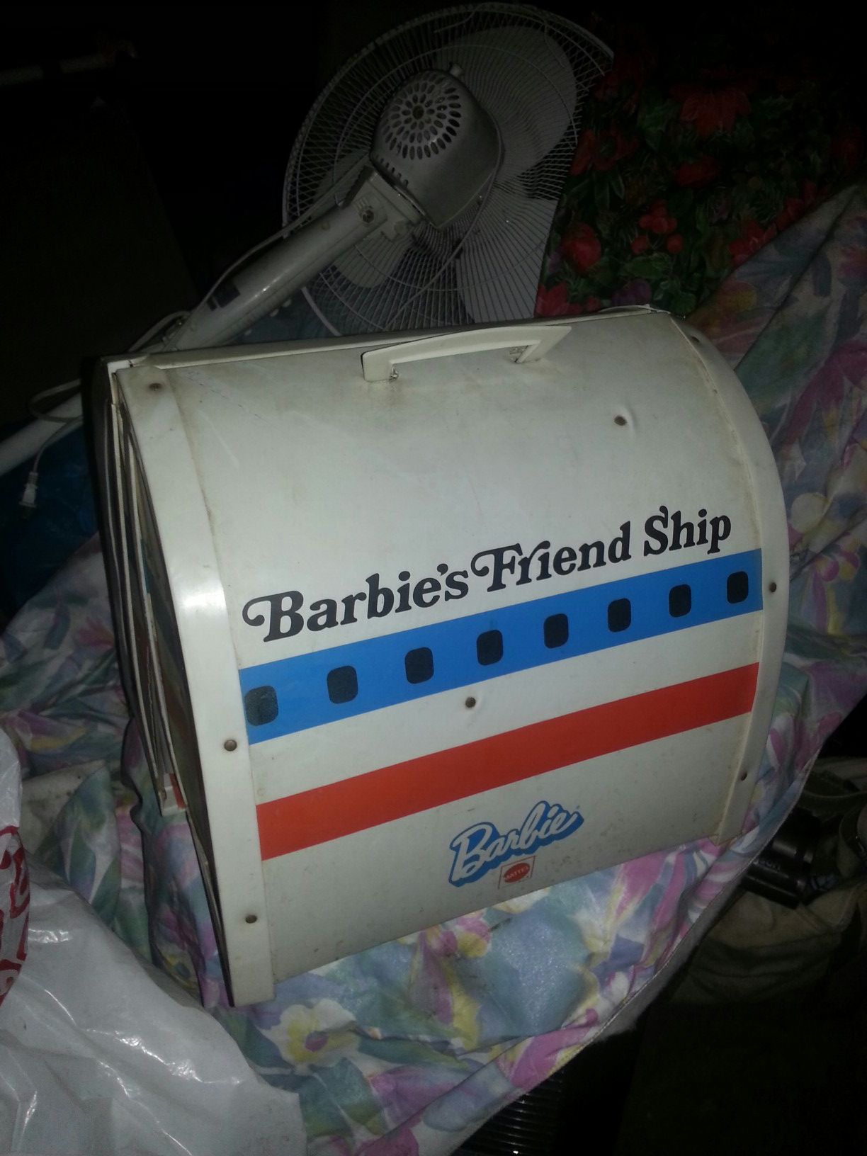 Vintage Barbie plain with vintage dolls