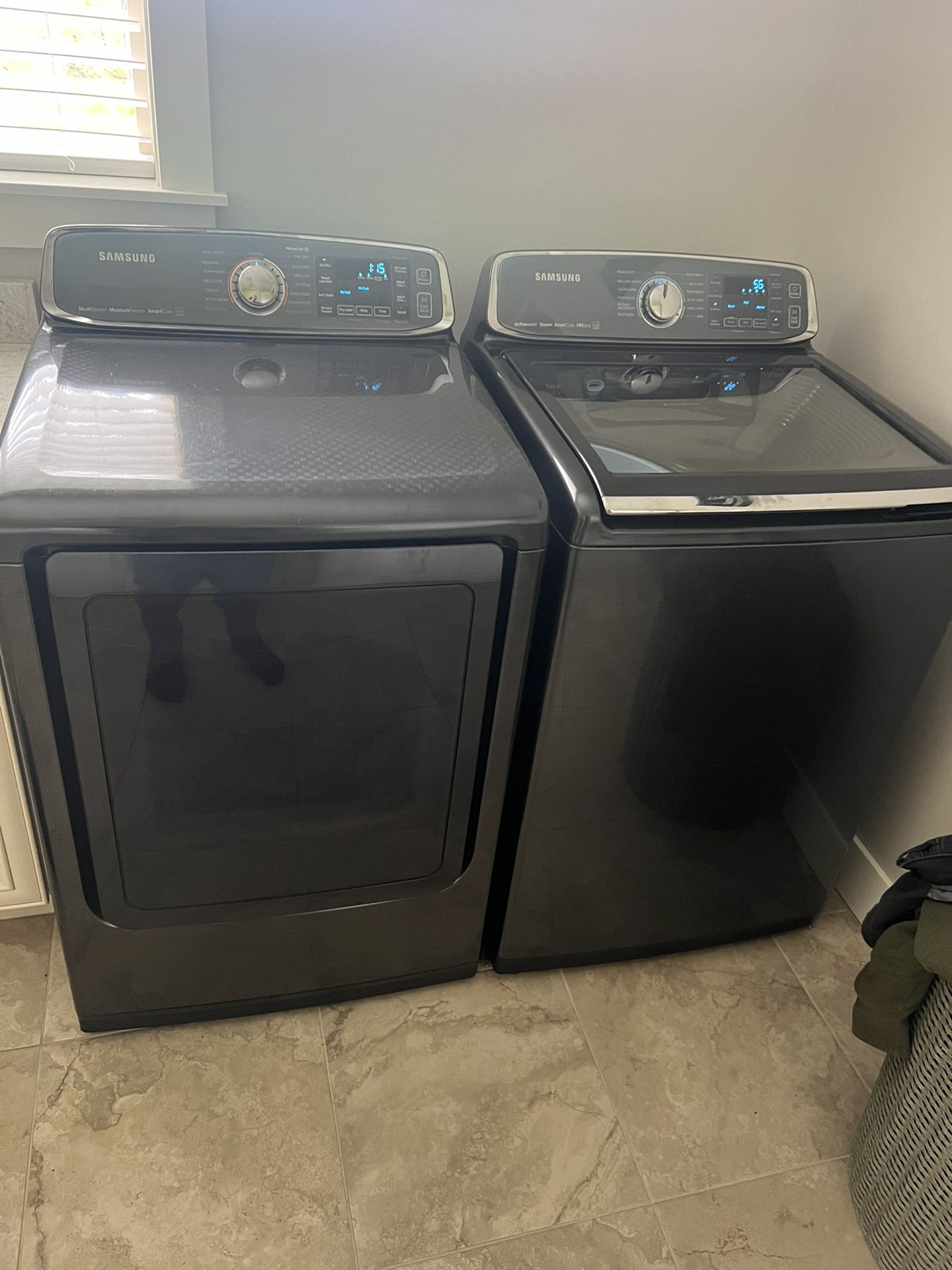 Large Samsung Washer And Gas Dryer 