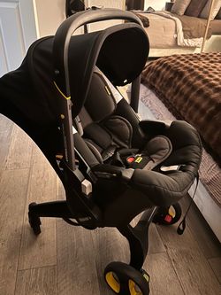 Doona stroller/car seat