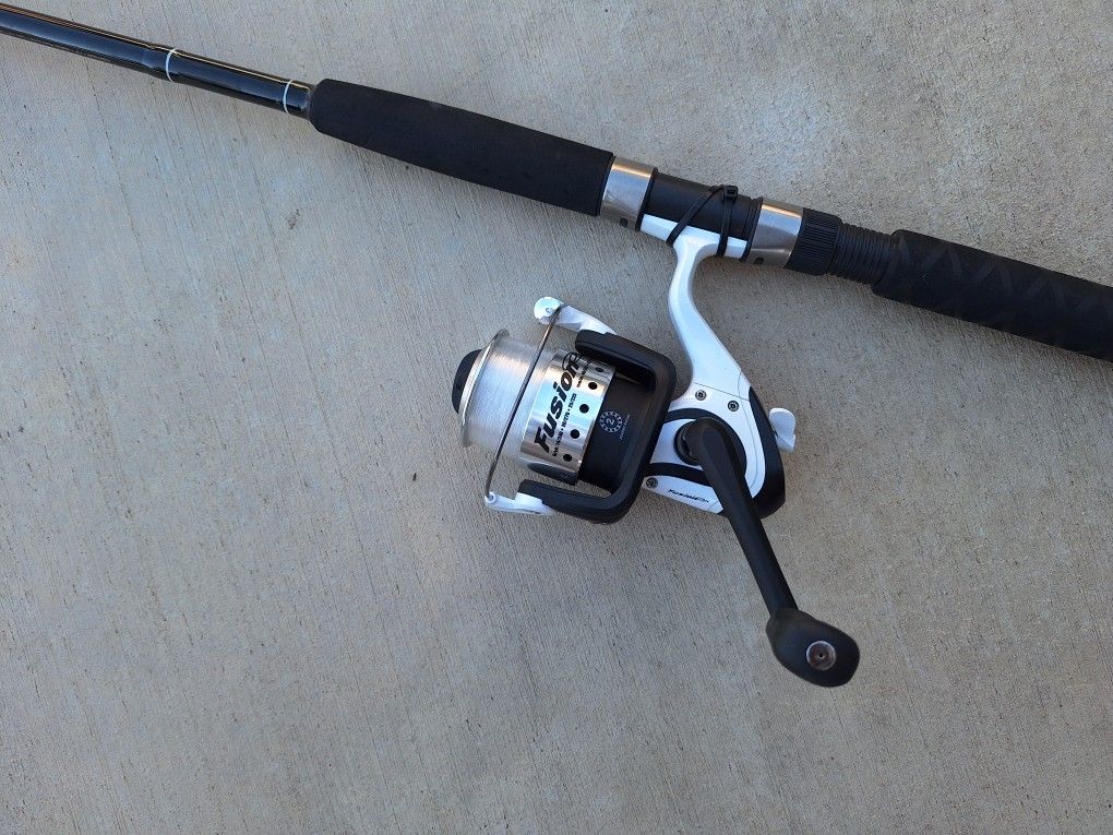 FOUR White/Graphite/Black Berkley Fusion Rod/Reel Spinner Combo Fishing Poles