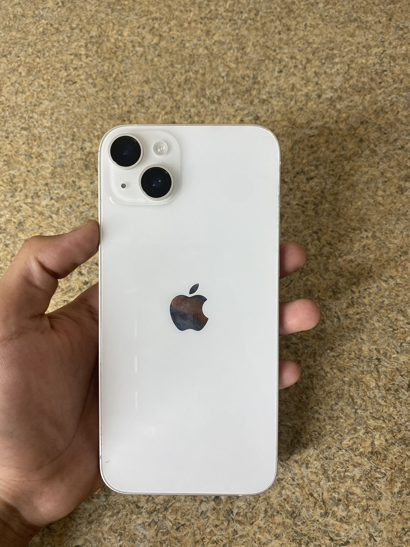 iPhone 14 Plus