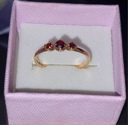 Vintage 9K Gold Garnet Ring – Size 8 – Stamped G&JT 375