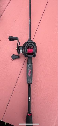 Daiwa Fuego/ Lews carbon fire baitcast combo