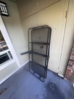 Hitch Travel Cage