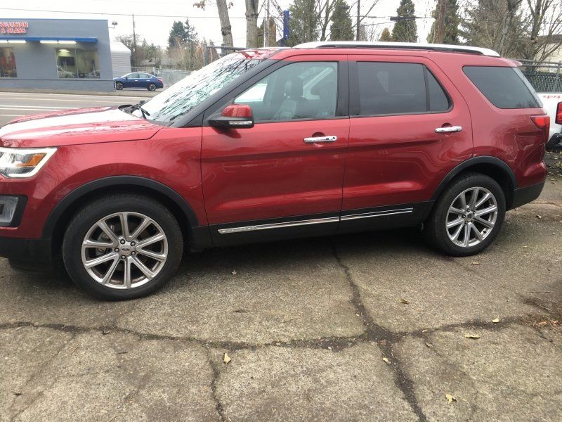 2016 Ford Explorer