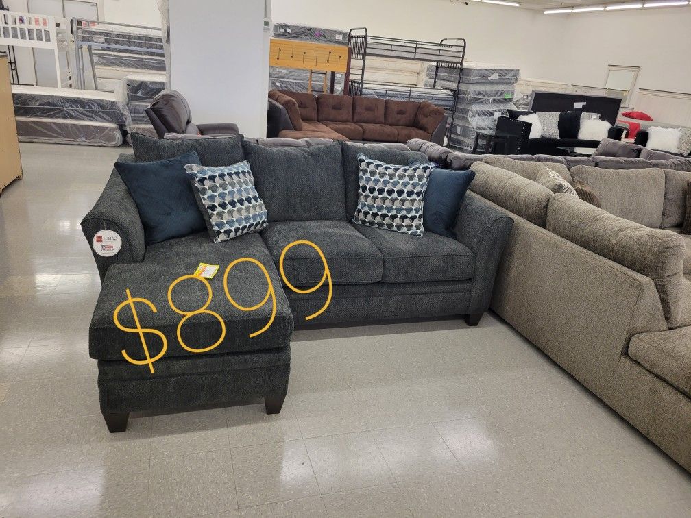 Lane Sofa With Chaise