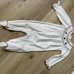 Baby Christmas Boutique Kissy kissy Outfit 6-9 Months NWT