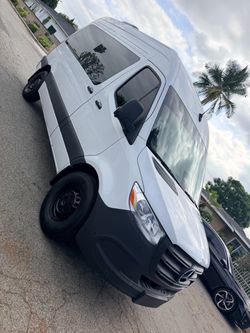 2025 Mercedes-Benz Sprinter