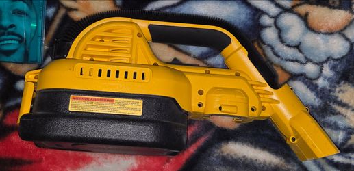 DeWalt 20 V Cordless Vac
