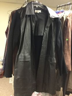 Beautiful black leather coat like new